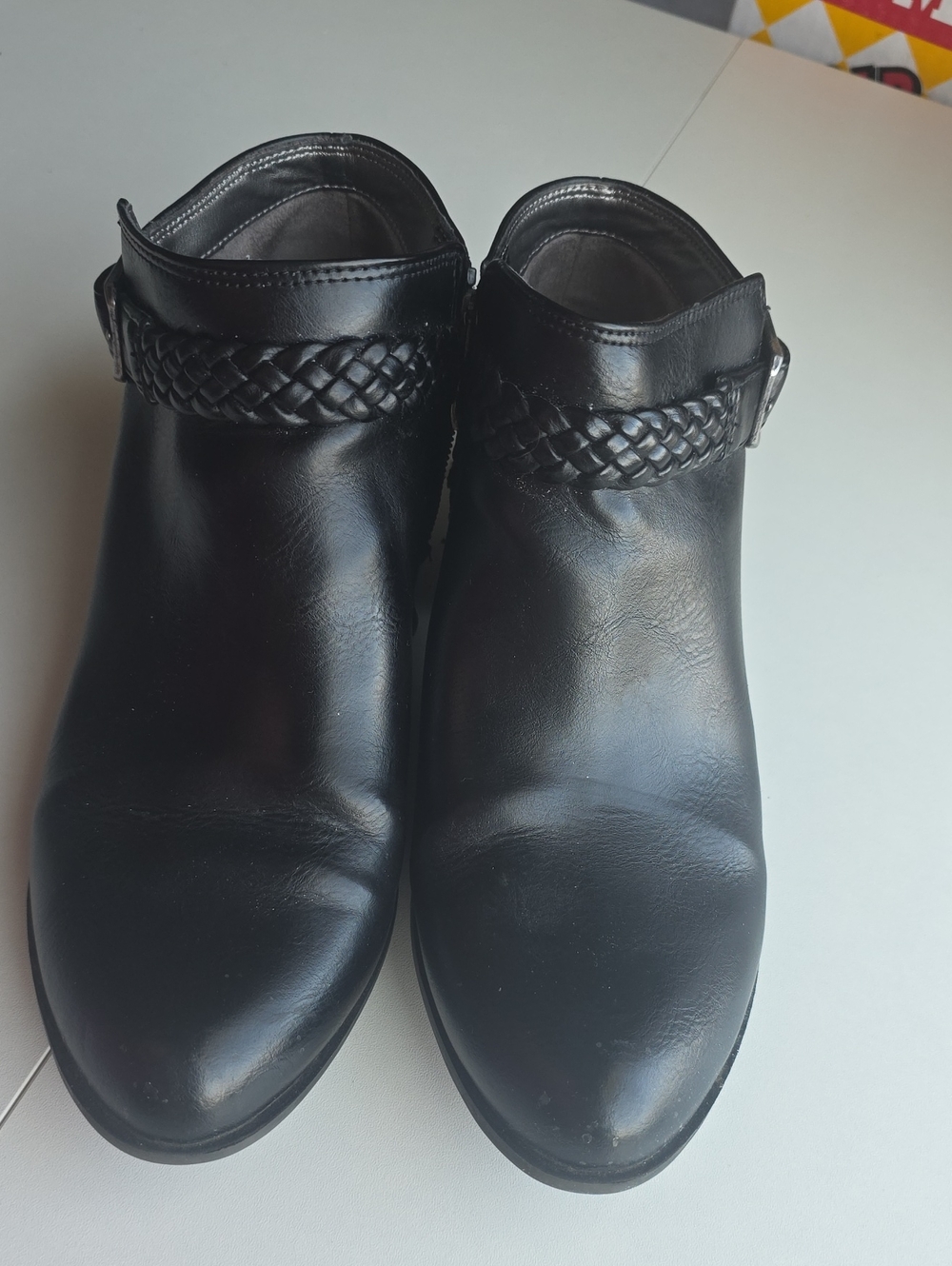 Life Stride Adriana Black Braided Strap Ankle Booties